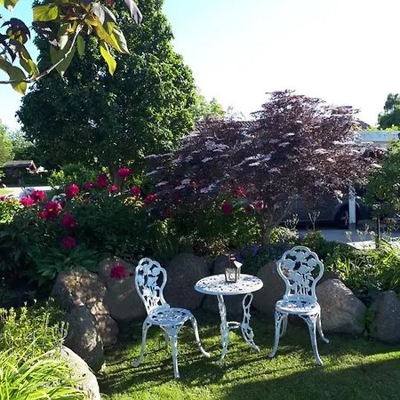 Πανσιόν Gaestehus Stillinge 3*